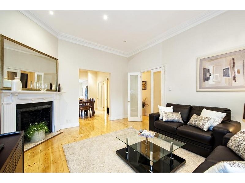 9 Queensville Street, Kingsville VIC 3012