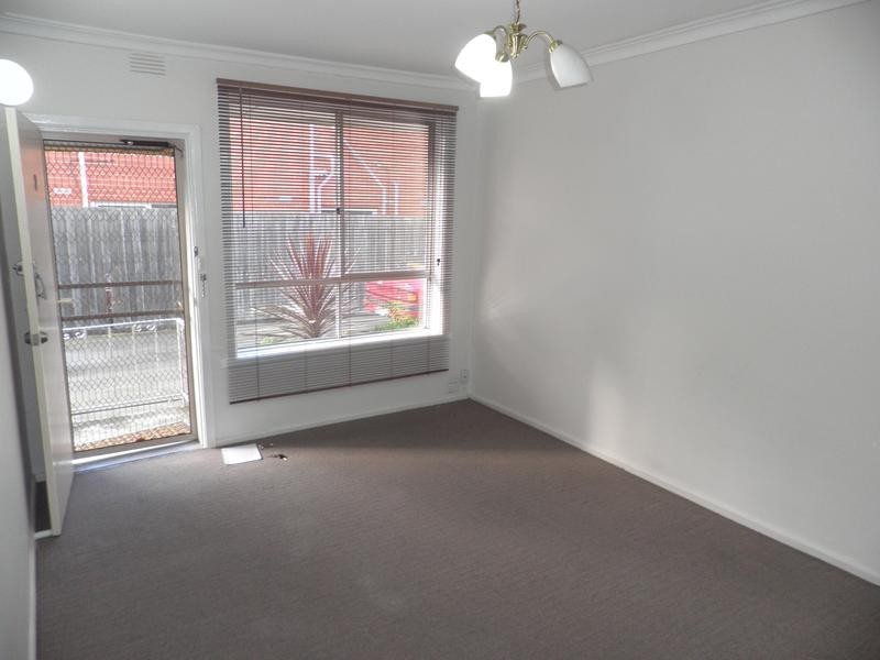 2/29 Clarendon Parade, West Footscray VIC 3012