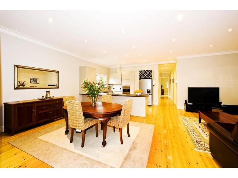 11 Thomas Street, Yarraville VIC 3013