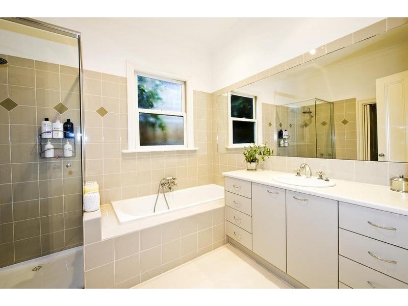 11 Thomas Street, Yarraville VIC 3013