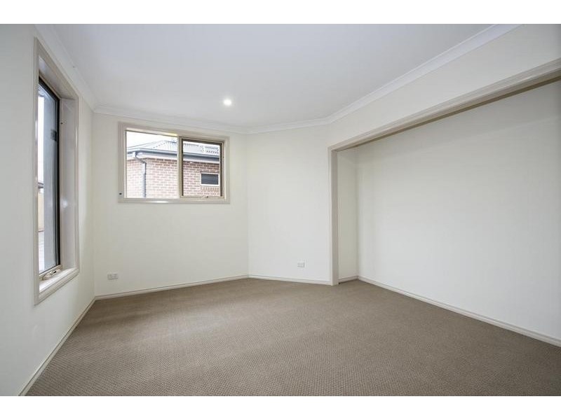 2/9 Monash Street, Sunshine VIC 3020