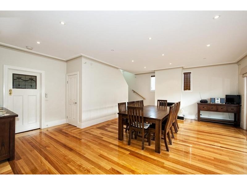 4 Naismith Street, Footscray VIC 3011