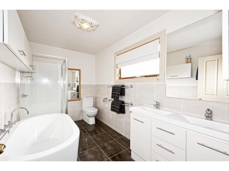 20 Austin Street, Seddon VIC 3011