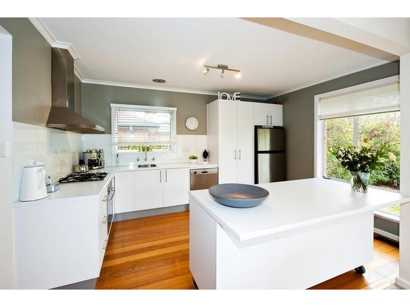 8 Cooper Avenue, Altona North VIC 3025