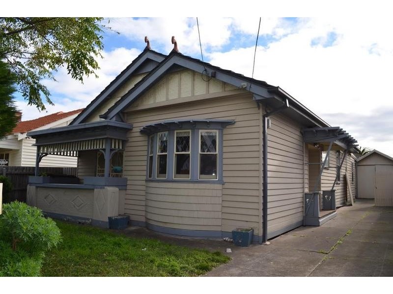 292 Geelong Road, West Footscray VIC 3012
