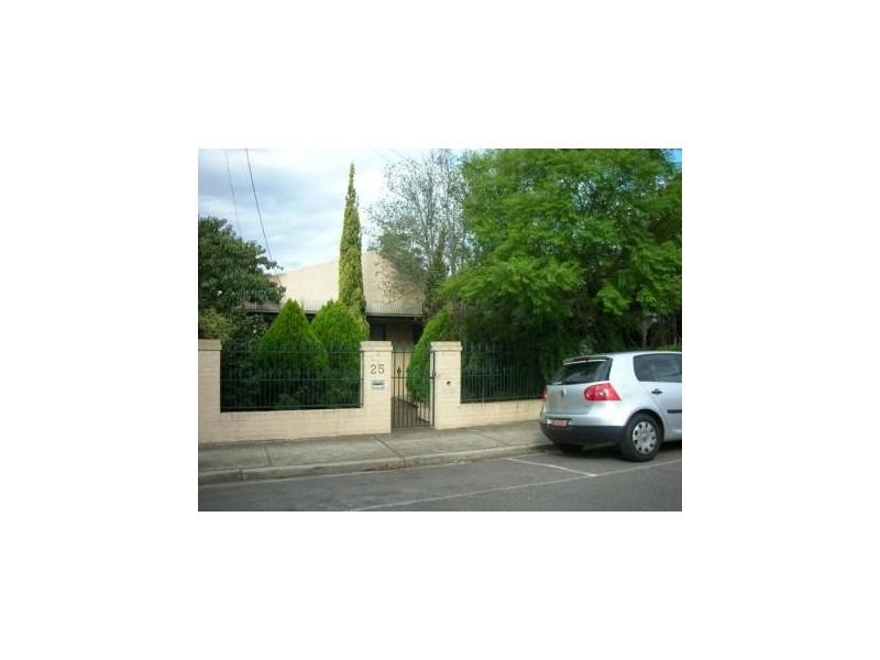 25 Windsor Street, Footscray VIC 3011