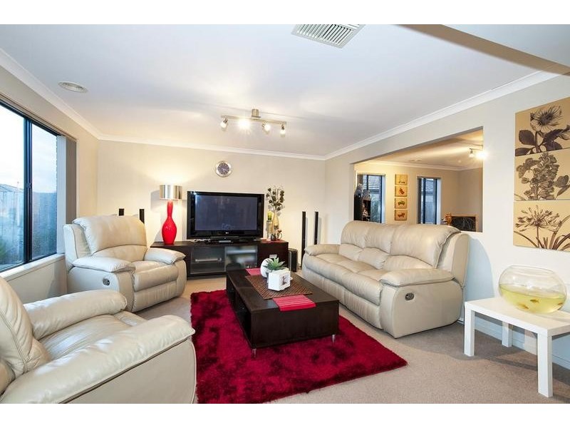 56 Barchester Avenue, Truganina VIC 3029