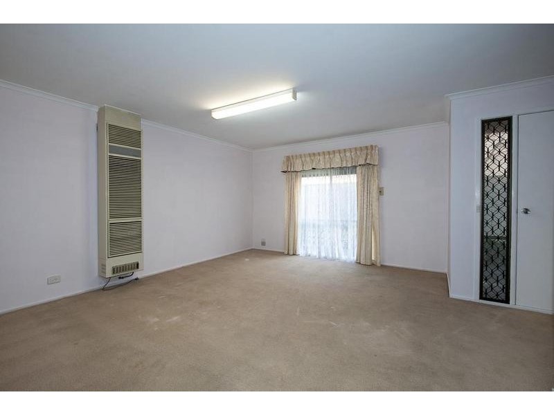 2/27 Empire Street, Footscray VIC 3011