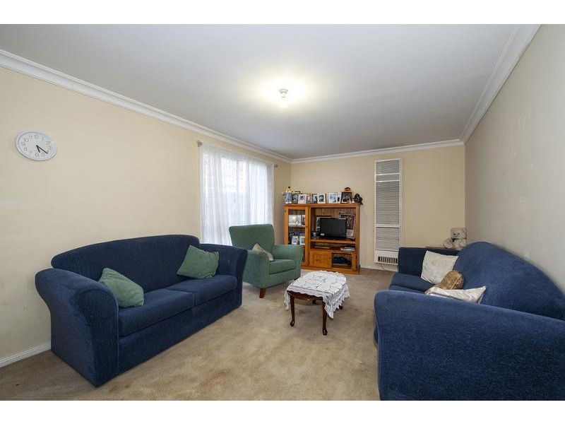 2/15 Haven Close, Sunshine West VIC 3020