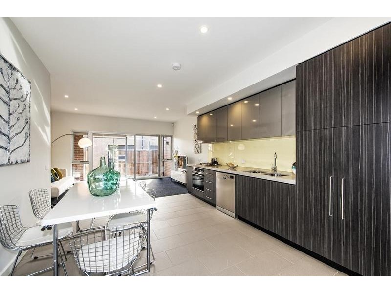 9 Newman Drive, Footscray VIC 3011