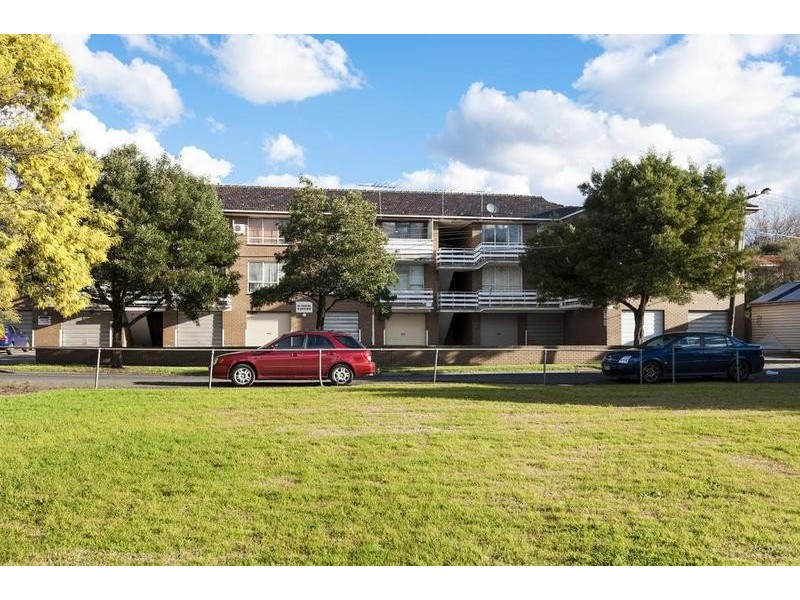 9/34 Hyde Street, Seddon VIC 3011