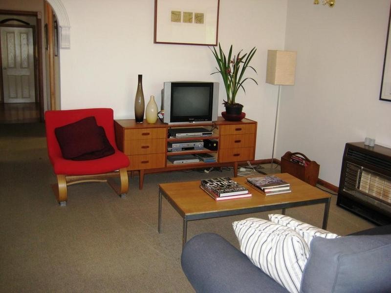 159 Queensville Street, Kingsville VIC 3012