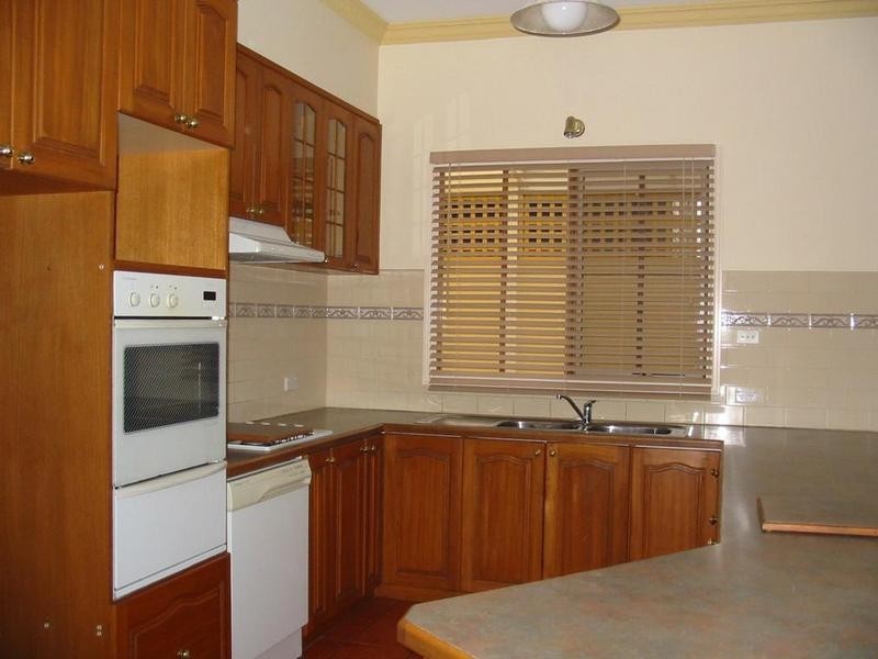 16 Mount Street, Altona VIC 3018