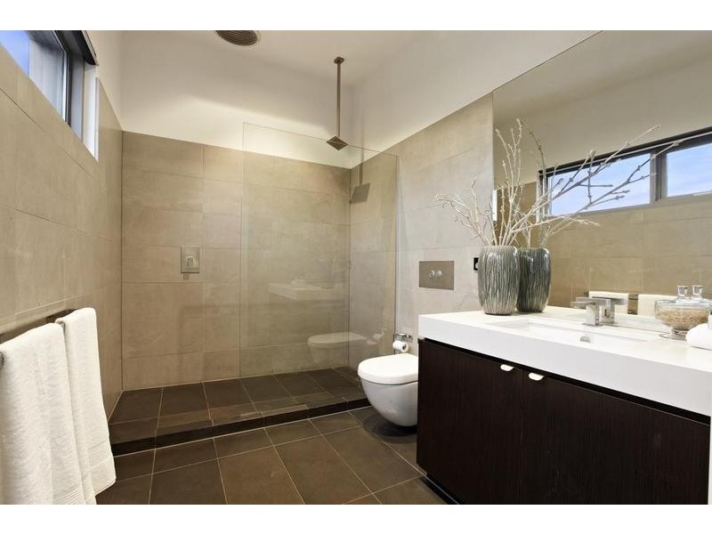 2D Castlemaine Street, Yarraville VIC 3013