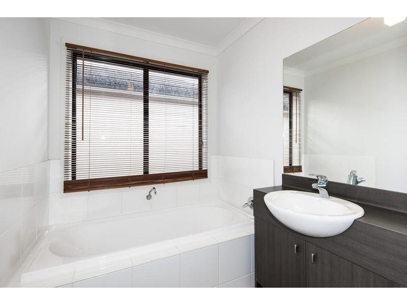 11 Crefden Street, Maidstone VIC 3012