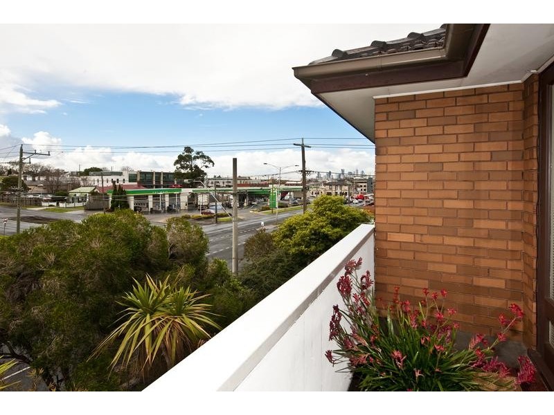 12/49 Napier Street, Footscray VIC 3011