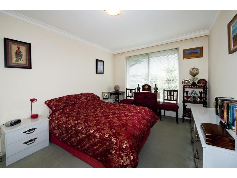 12/49 Napier Street, Footscray VIC 3011