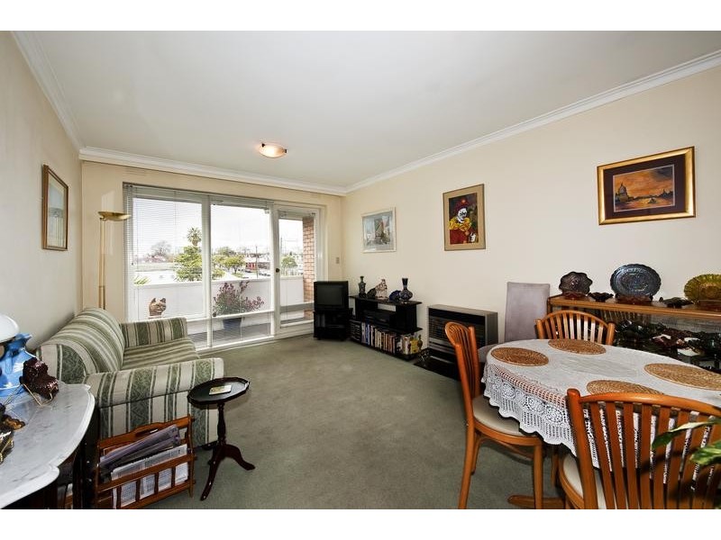 12/49 Napier Street, Footscray VIC 3011