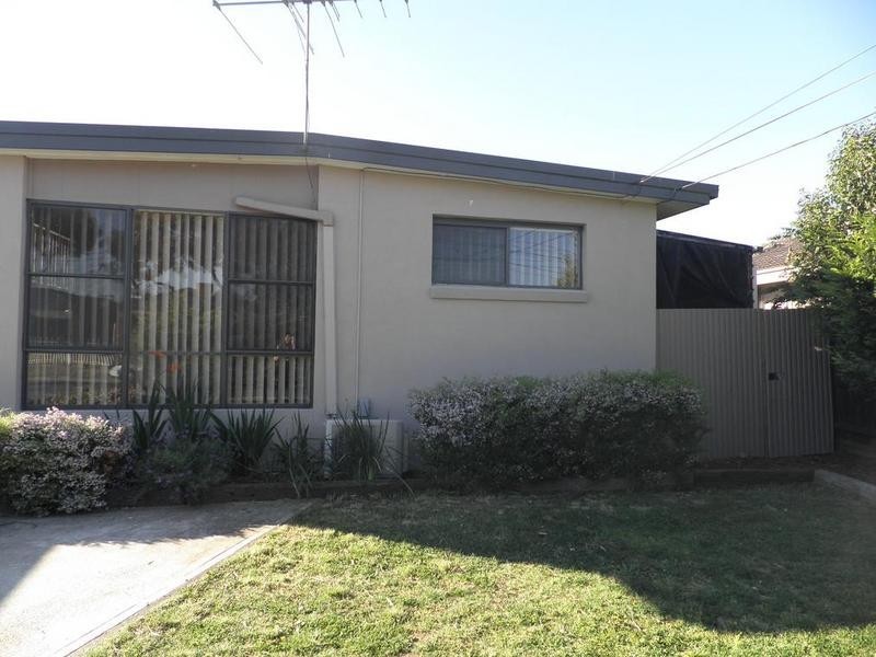 52 Drinkwater Crescent, Sunshine West VIC 3020