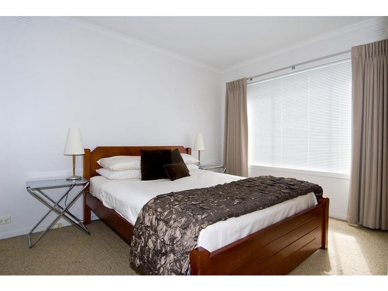 1/50 Bayview Road, Seddon VIC 3011