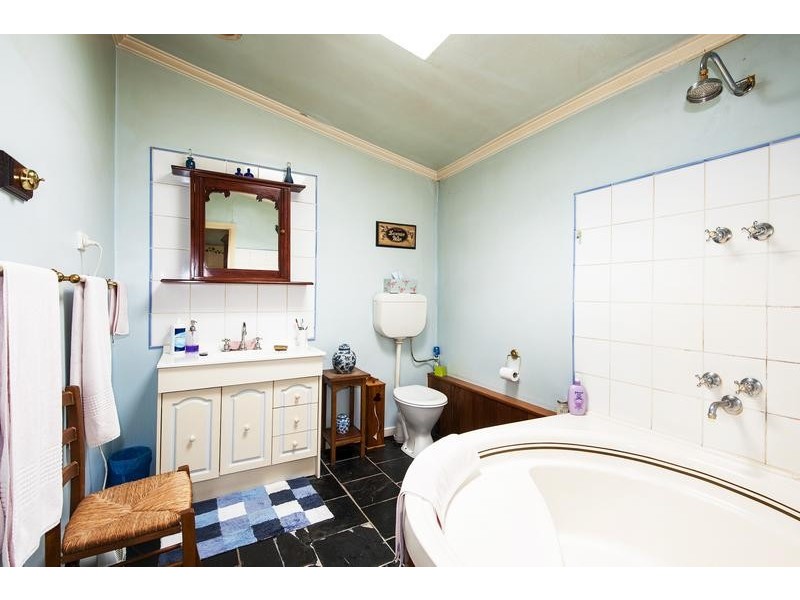 135 Empress Avenue, Kingsville VIC 3012