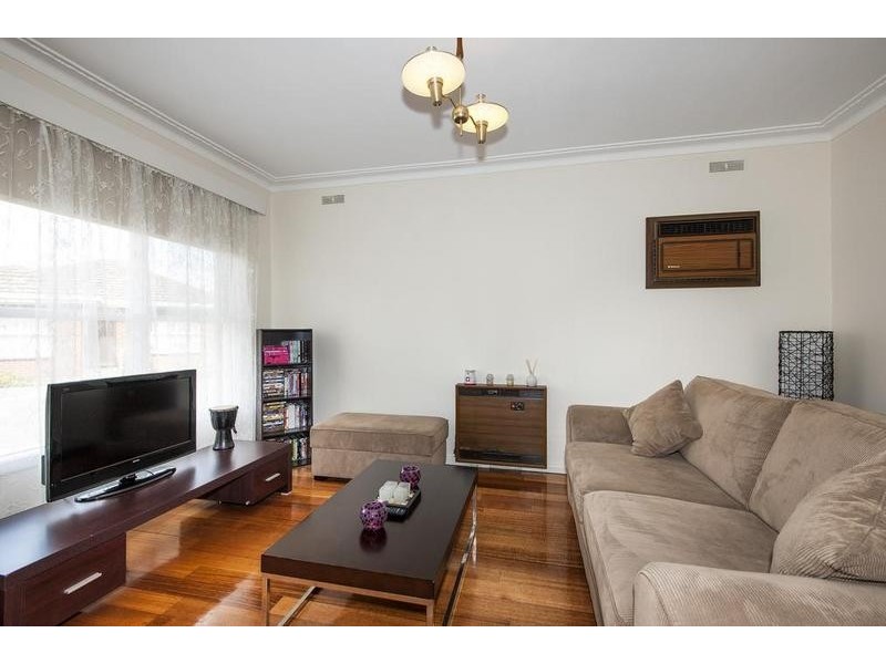 8/11 Bishop Street, Kingsville VIC 3012