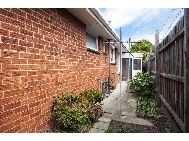8/11 Bishop Street, Kingsville VIC 3012