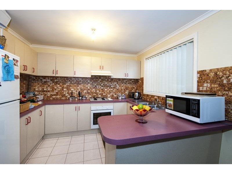 2/15 Haven Close, Sunshine VIC 3020