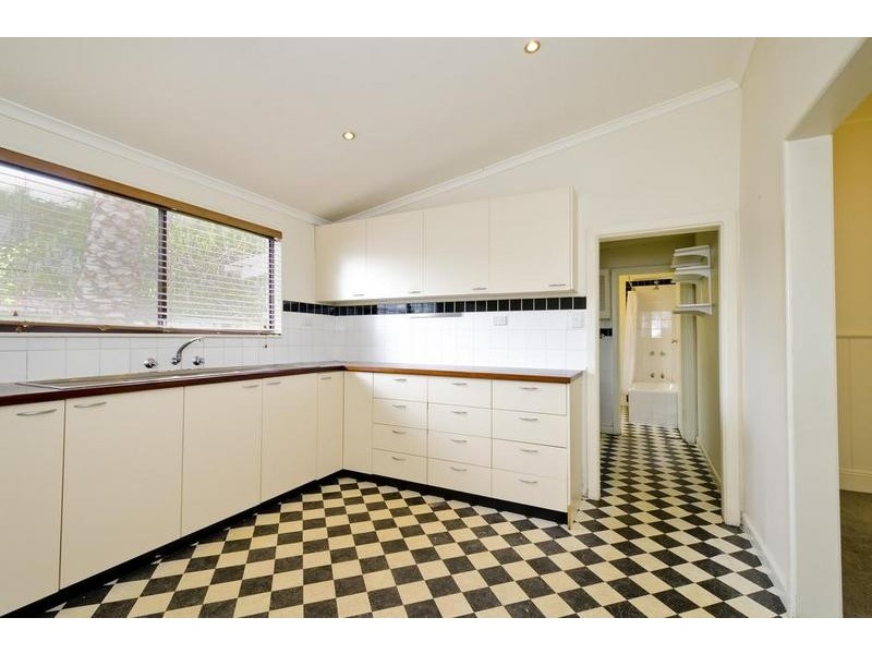 99 Hamilton Street, Yarraville VIC 3013