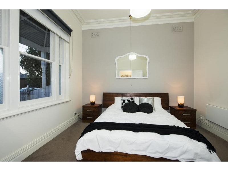 13 William Street, Seddon VIC 3011