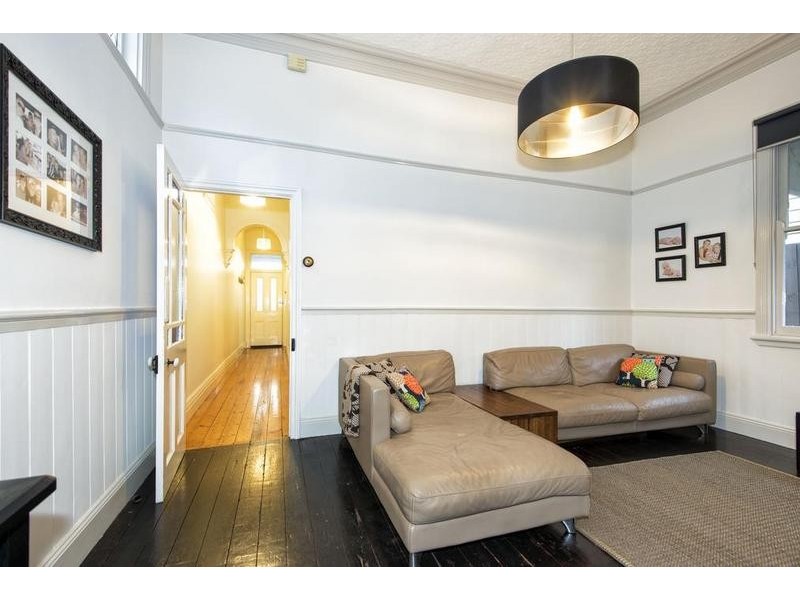 13 William Street, Seddon VIC 3011