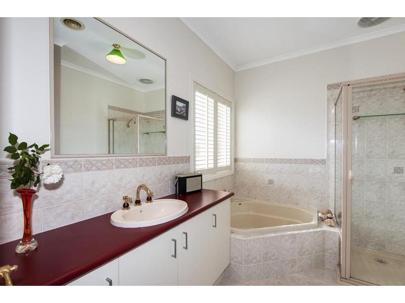 13/296 Somerville Road, Kingsville VIC 3012