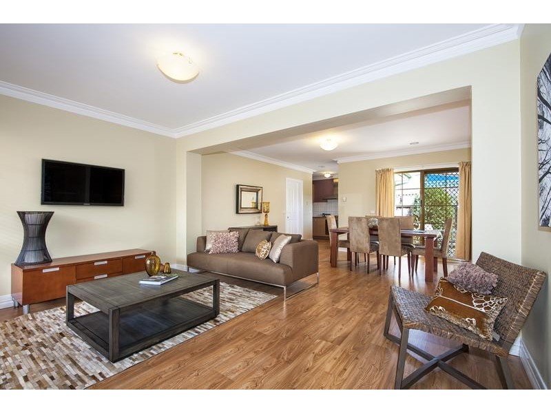 2/5 Jackson Street, Maidstone VIC 3012