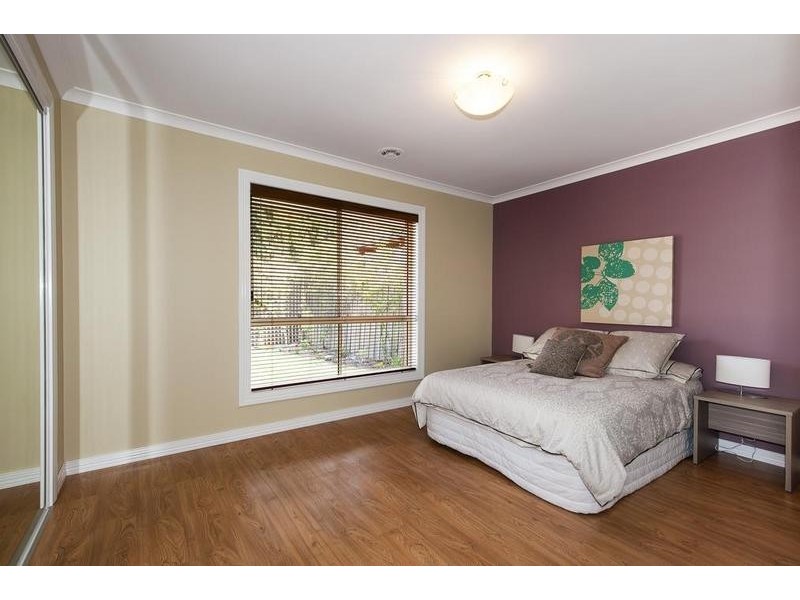 2/5 Jackson Street, Maidstone VIC 3012