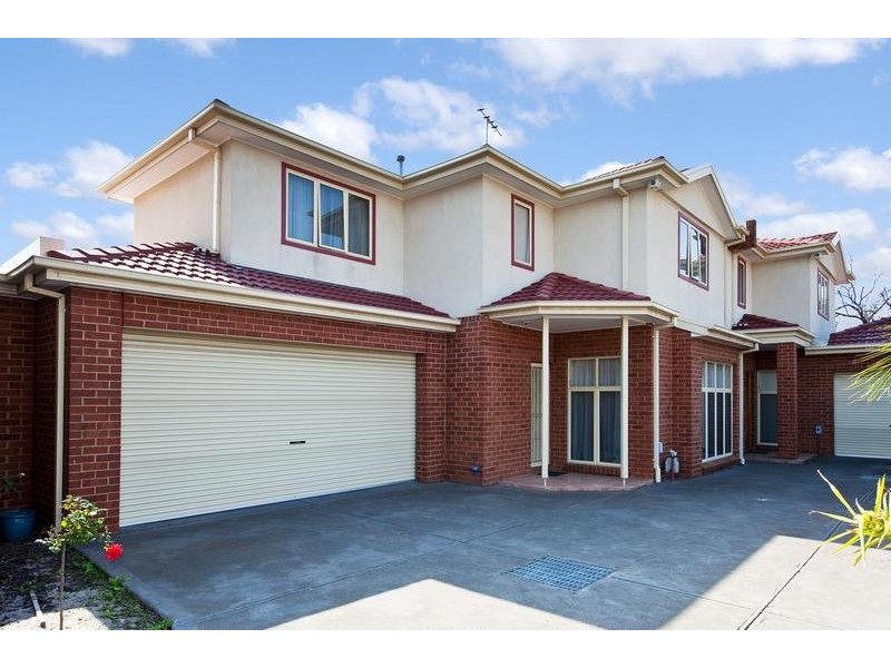 2/4 Whittaker Street, Maidstone VIC 3012