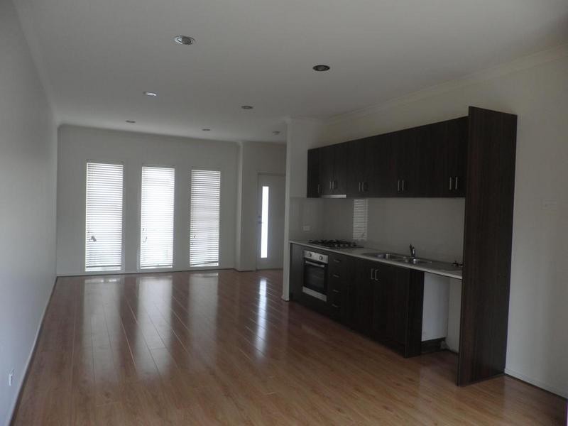 2/9 Swan Street, Footscray VIC 3011