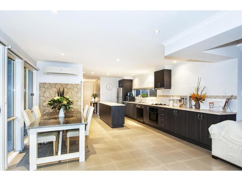 2/6 Exhibition Street, West Footscray VIC 3012