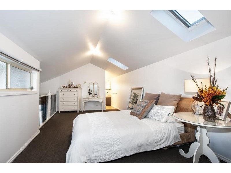 2/6 Exhibition Street, West Footscray VIC 3012