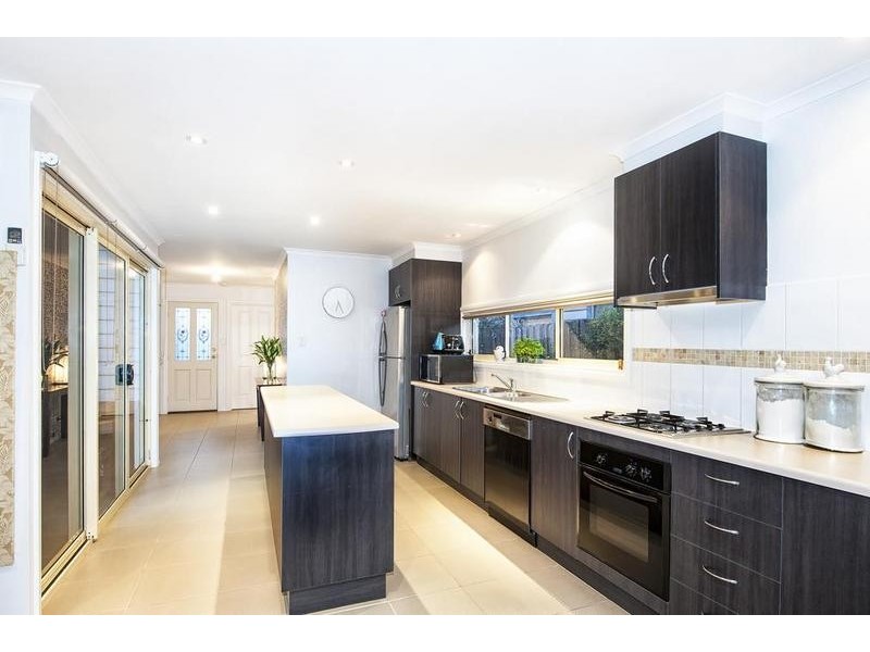 2/6 Exhibition Street, West Footscray VIC 3012