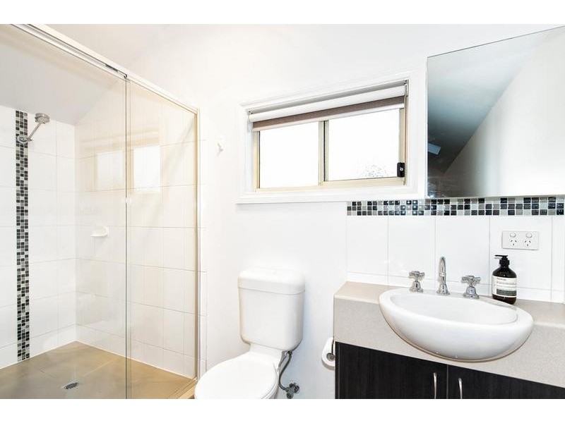 2/6 Exhibition Street, West Footscray VIC 3012