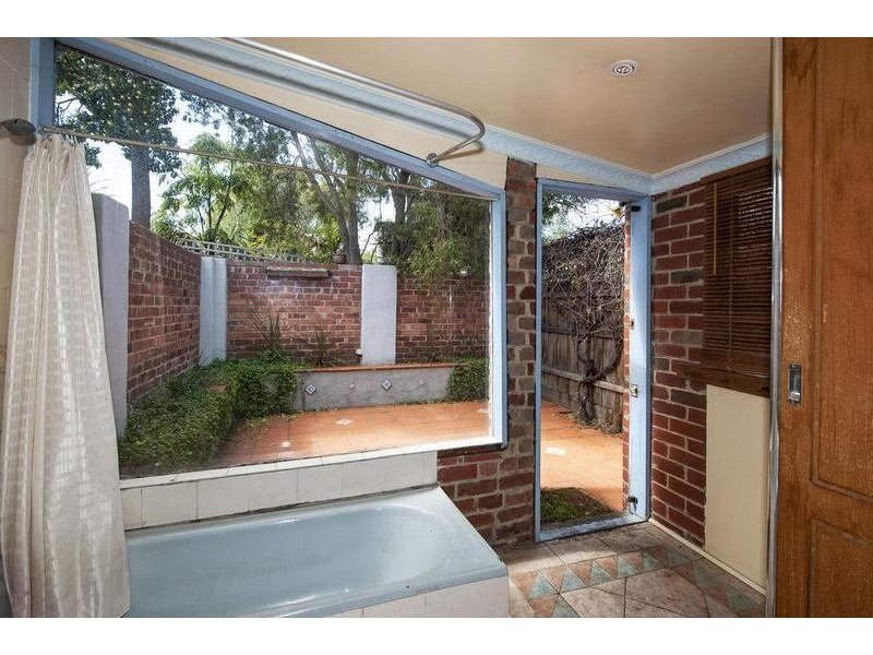 14 Altona Street, Kensington VIC 3031