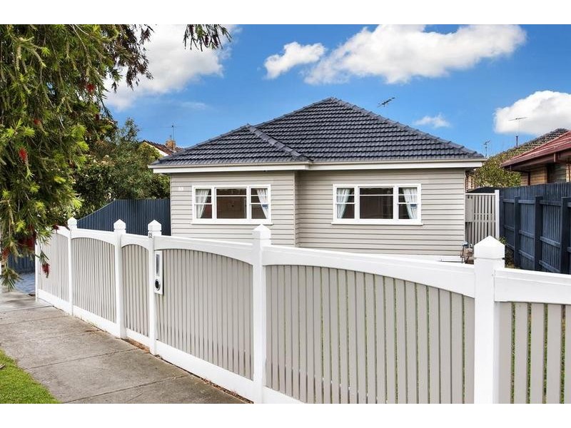 33 Dongola Road, West Footscray VIC 3012