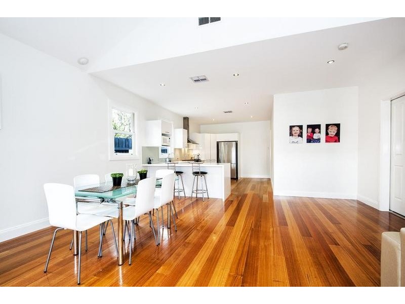 33 Dongola Road, West Footscray VIC 3012