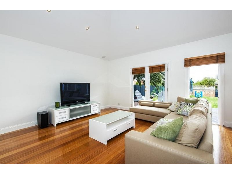 33 Dongola Road, West Footscray VIC 3012