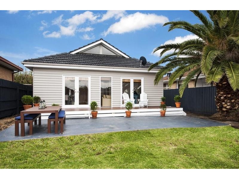 33 Dongola Road, West Footscray VIC 3012