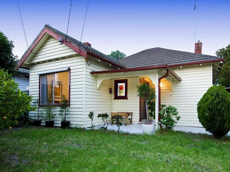 13 Hughes Street, Yarraville VIC 3013