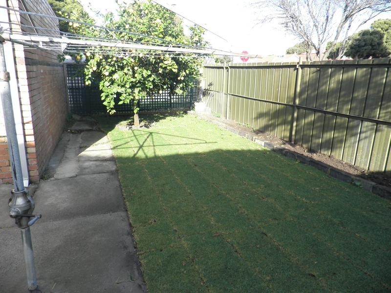 80 North Road, Newport VIC 3015