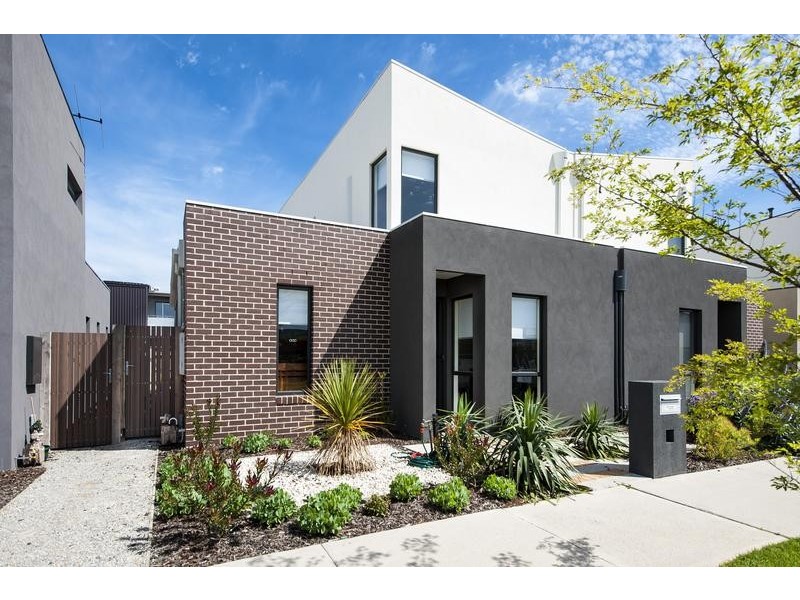 66 McDougall Drive, Footscray VIC 3011