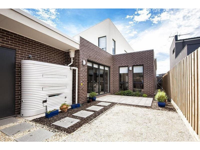 66 McDougall Drive, Footscray VIC 3011