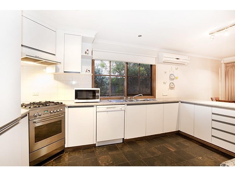 73 Bellairs Avenue, Yarraville VIC 3013